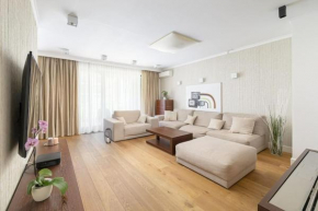 ECRU 3-Bedroom Luxurious Apartment WWA21